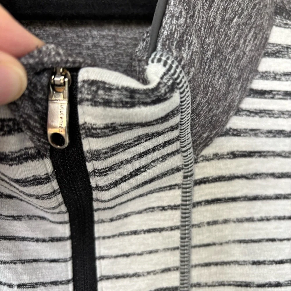 Lululemon Sweat Sessions 1/2 Zip Long Sleeve Shirt Size‎ L